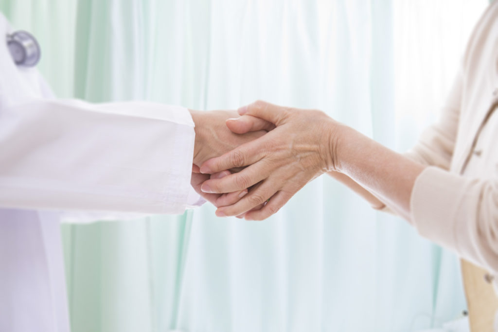 ”人間関係”でお悩み中の看護師さん必見！ 愛され看護師になるための㊙術。｜看護コラム｜看護求人ガイド